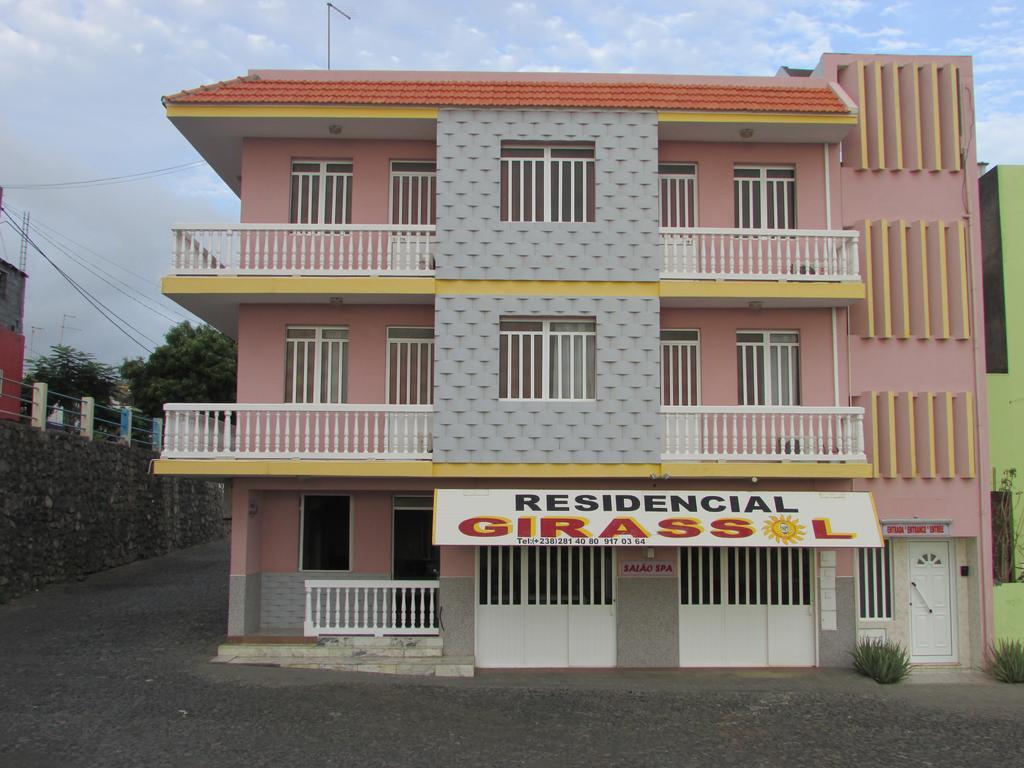 Bed and Breakfast Residencial Girassol, Lda São Filipe Exterior foto