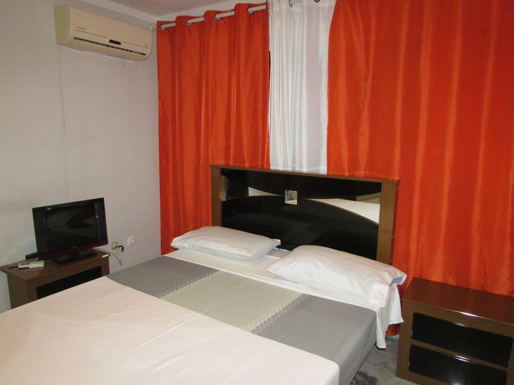 Bed and Breakfast Residencial Girassol, Lda São Filipe Exterior foto